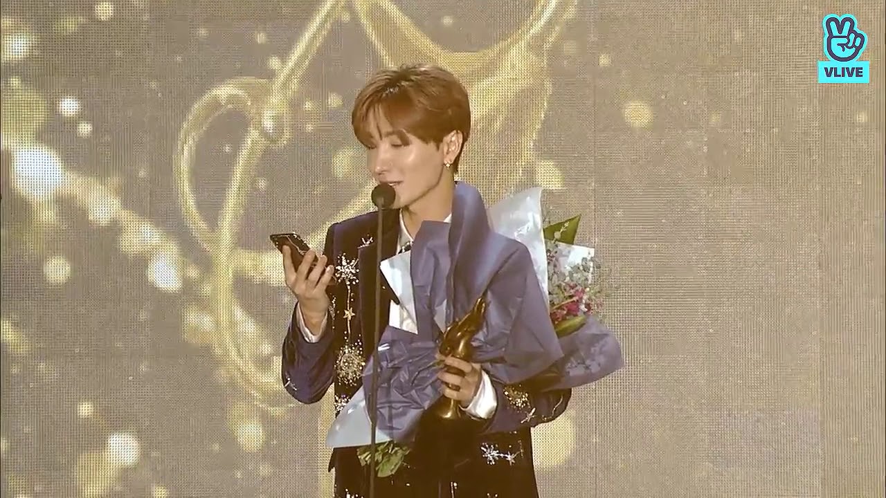 صورة تيمين شكر الراحل جونغهيون وأعضاء شايني في رسالة فوزه في حفل توزيع جوائز سول الموسيقي