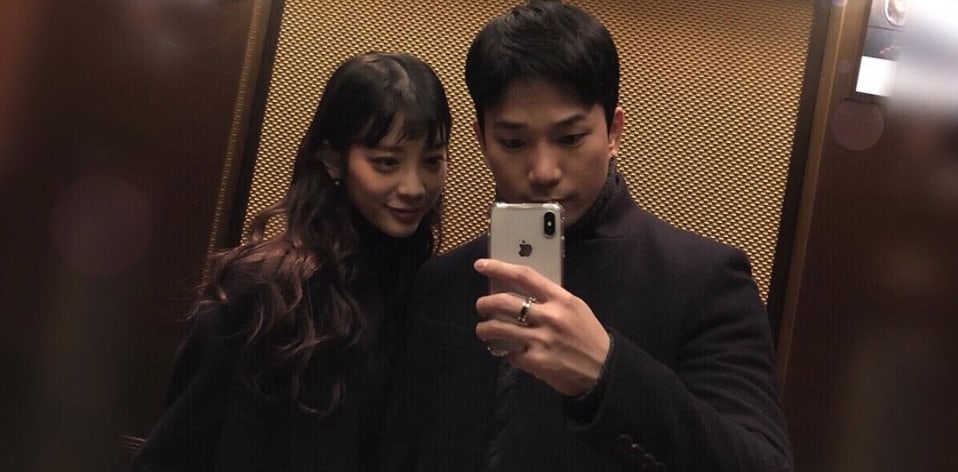 صورة جي أو عضو فرقة إمبلاك أكّد شخصيا خبر مواعدته للممثلة تشوي ييسول