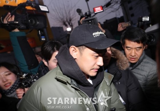 صورة رأي مستخدمي الإنترنت في قضية تعاطي جونغ سوك وون للميث