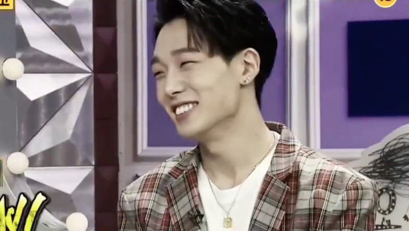 صورة بوبي من آيكون تحدث عن قوانين YG الصارمة، بما في ذلك منعهم من لقاء بلاك بينك