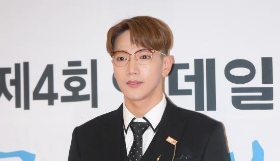 صورة رأي مستخدمي الإنترنت في قيادة جونكي من 2PM تحت تأثير الكحول