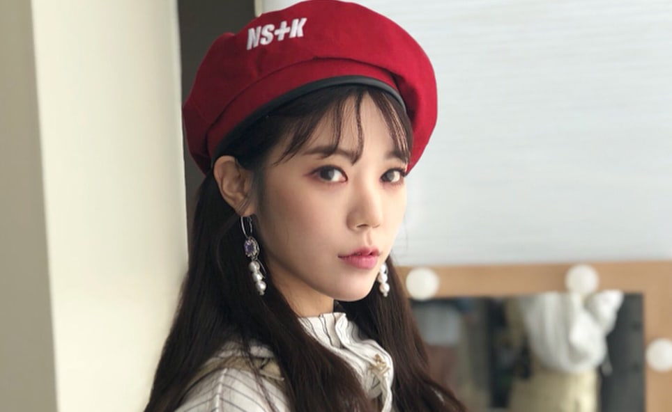 صورة ليزي أعلنت تخرجها الرسمي من فرقة آفتر سكول