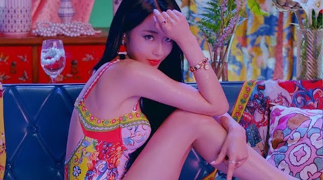 صورة [الآراء] كيونغري من ناين ميوزس بدأت انطلاقتها المنفردة بفيديو كليب “قمر أزرق”