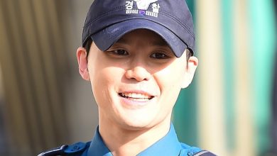 صورة كيم جونسو أنهى خدمته العسكرية الإلزامية + كشف عن خططه المستقبلية