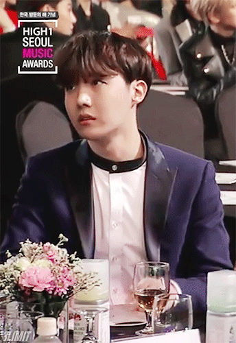 صورة [الآراء] المعجبون اكتشفوا السبب الحقيقي وراء تفاجؤ جايهوب في هذه الصورة المتحركة + يعتقدون أنها من أكثر الأشياء لطافة على الإطلاق