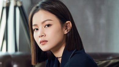 صورة لي هاي سؤلت عن موقفها تجاه عودتها في خضم كل هذه القضايا الجدلية المحيطة بوكالة YG الترفيهية