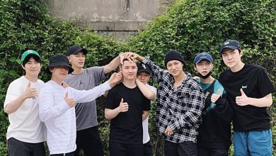 صورة [صور] “دي أو” بدأ تجنيده الإلزامي اليوم بعد توديع أصدقائه في فرقة إكسو له