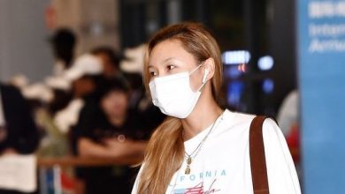 صورة رأي مستخدمي الإنترنت في إطلالة هواسا المريحة في المطار من أحدث ظهور لها