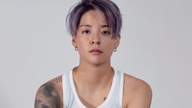 صورة آمبر عضوة فرقة fx أعلنت خروجها من وكالة SM الترفيهية