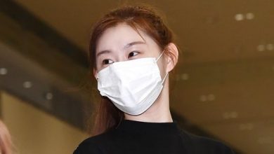 صورة رأي مستخدمي الإنترنت في إطلالة تشايريونغ من إتزي الكاجوال في المطار