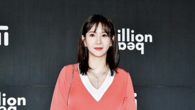 صورة [الآراء] جونغ آه عضوة فرقة آفتر سكول السابقة شاركت بصورة لطفلها الرضيع مع حقيبة فاخرة