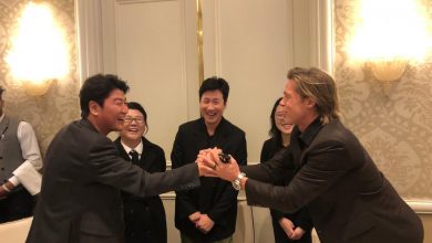 صورة [الآراء] براد بيت التقى بالممثل “سونغ كانغ هو” بطل فيلم Parasite الشهير