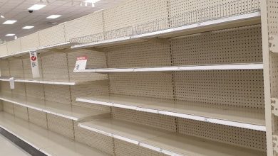 صورة [الآراء] الممثلة لي آه هيون شاركت بصور تُظهر مدى هلع أمريكا من فيروس كورونا وإفراغهم لأرفف محلات السوبر ماركت من كل شيء