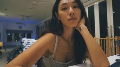 صورة كاهي اعتذرت بعد تلقيها لإنتقادات لاذعة بسبب مشاركتها بصور من الشاطئ في خضم تفشي فيروس كورونا