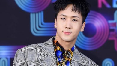 صورة راڤي من ڤيكس تلقى إشادة كبيرة على لطفه وكرمه حين سامح طالب ألحق الضرر بسيارته البورش ورفض أخذ أي أموال منه