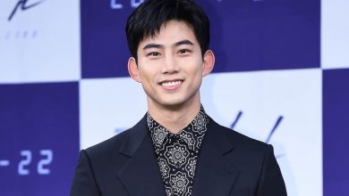 صورة تيكيون من 2PM أكد بأنه في علاقة مع امرأة غير مشهورة