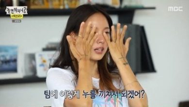 صورة لي هيوري بكت وهي تتحدث عن قضية جدل ذهابها إلى الكاريوكي مع يونا من سنسد في خضم تفشي فيروس كورونا