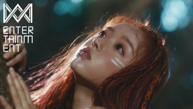 صورة يوا عضوة فرقة أوه ماي قيرل بدأت انطلاقتها المنفردة بفيديو كليب أغنية Bon Voyage